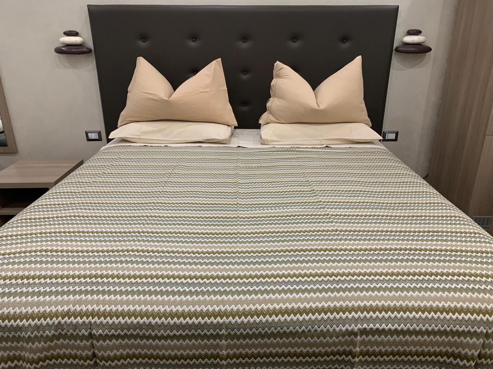 Bed and Breakfast Domus Cinecitta Рим Экстерьер фото