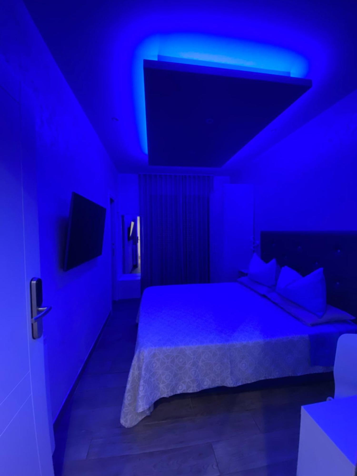 Bed and Breakfast Domus Cinecitta Рим Экстерьер фото