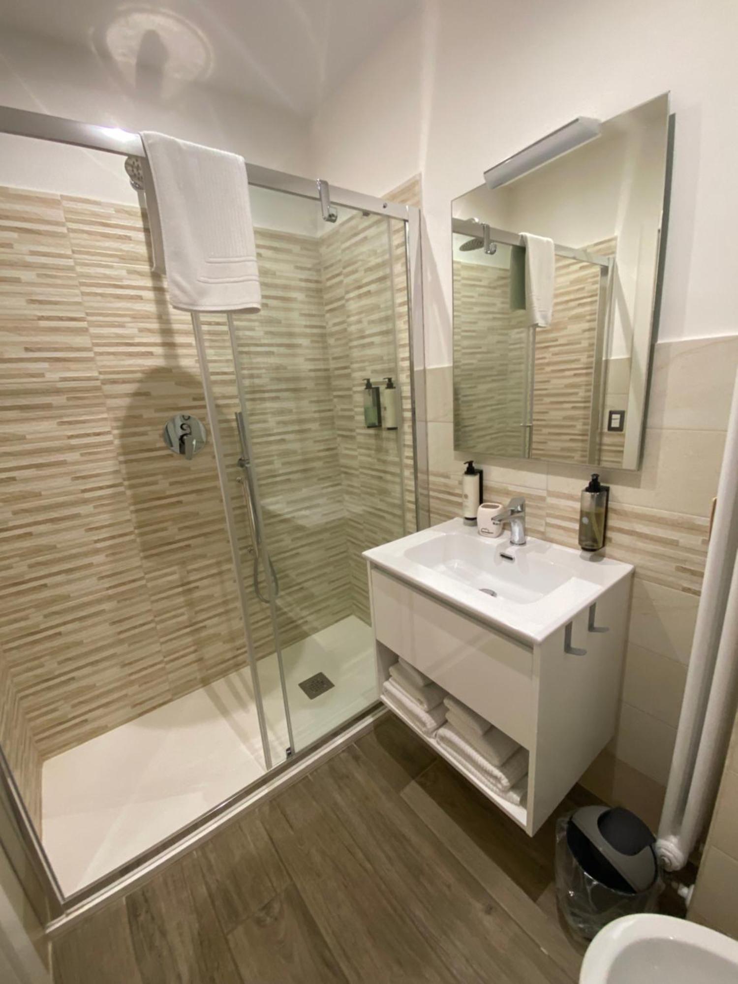 Bed and Breakfast Domus Cinecitta Рим Экстерьер фото